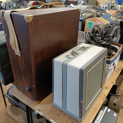 577 - A Ross of London projector, assorted other projector parts and related items   Provenance:  From a v... 