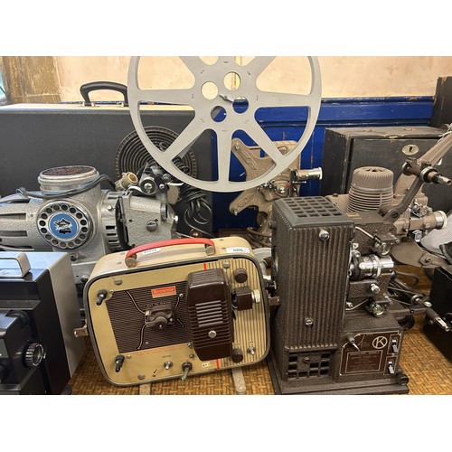 506 - A Heuitier projector, assorted projectors and other items (qty)  Provenance:  From a vast single own... 