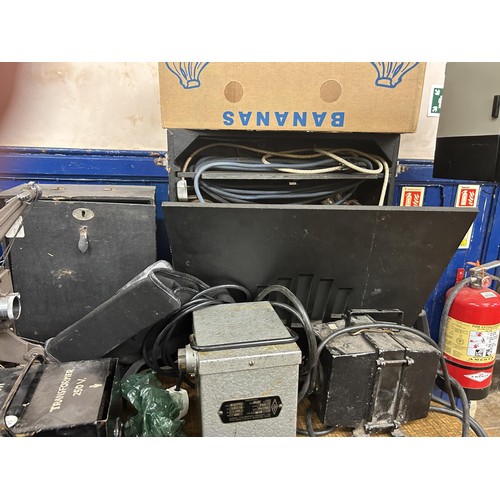 506 - A Heuitier projector, assorted projectors and other items (qty)  Provenance:  From a vast single own... 