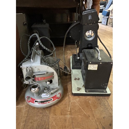 575 - A Gem projector, assorted other projectors and related items   Provenance:  From a vast single owner... 