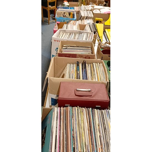 592 - Assorted Vinyl LP records (qty)...