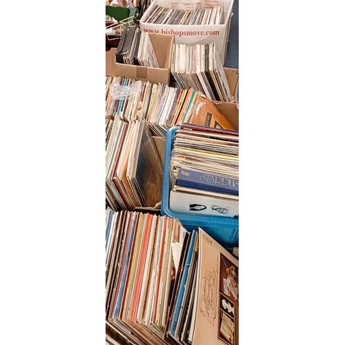 592 - Assorted Vinyl LP records (qty)...