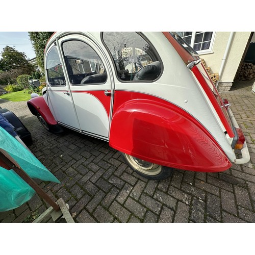 28 - 1990 Citroen 2CV6 Special
Registration number G438 NGK
Chassis number VF7AZKA00KA366225
Engine numbe...