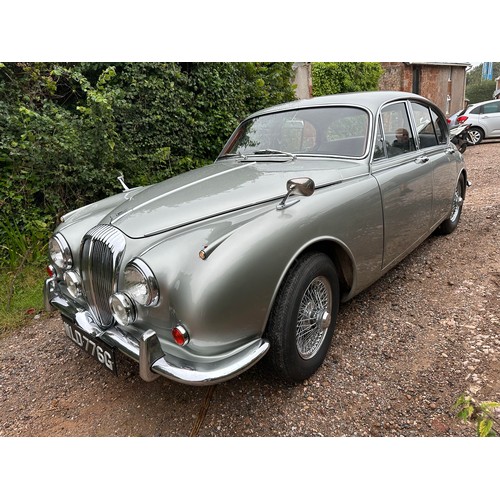 56 - 1968 Daimler V8 250
Registration number WLD 776G
Chassis number P1K3701BW
Engine number 7K3813
Metal...