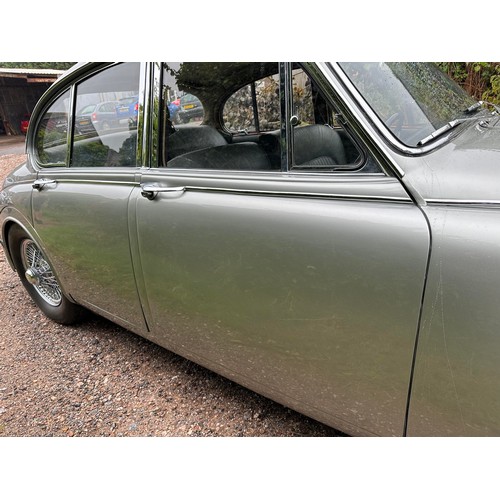 56 - 1968 Daimler V8 250
Registration number WLD 776G
Chassis number P1K3701BW
Engine number 7K3813
Metal...