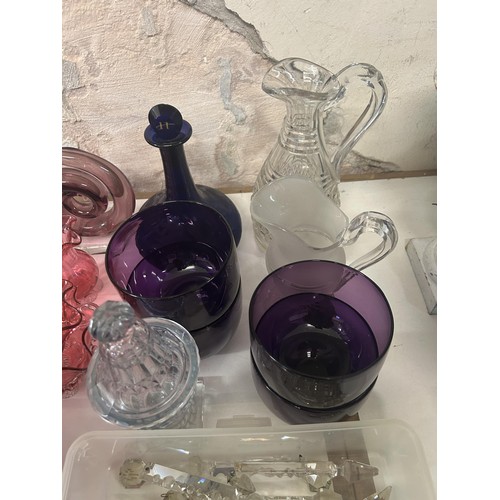 1516 - A set of four purple glass bowls, and other assorted glassware (qty)