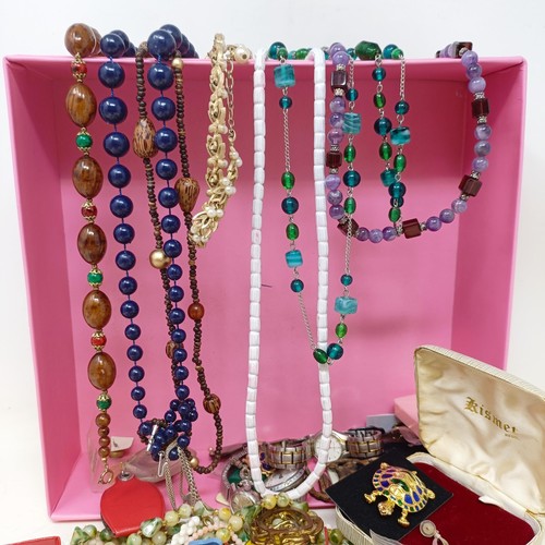 1555 - Assorted costume jewellery (box)