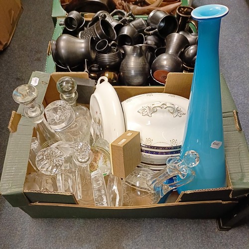 1552 - A blue and white oval meat plate, with a gravy well, other ceramics and glassware (4 boxes)