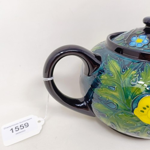 1559 - A Moorcroft pottery teapot, 15 cm high