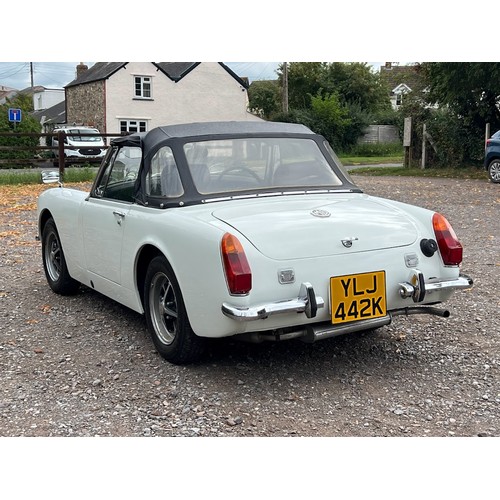 55 - 1972 MG Midget
Registration number YLJ 442K
1275 cc engine
Glacier white with a navy blue interior
P...