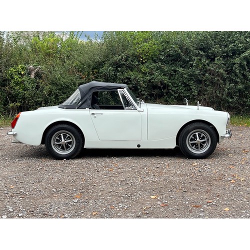 55 - 1972 MG Midget
Registration number YLJ 442K
1275 cc engine
Glacier white with a navy blue interior
P...