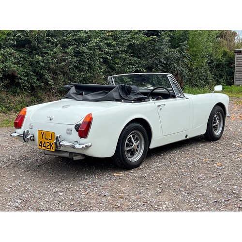 55 - 1972 MG Midget
Registration number YLJ 442K
1275 cc engine
Glacier white with a navy blue interior
P...