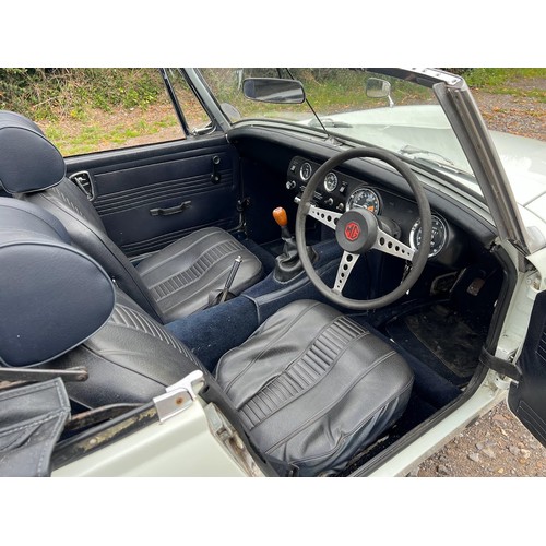 55 - 1972 MG Midget
Registration number YLJ 442K
1275 cc engine
Glacier white with a navy blue interior
P...