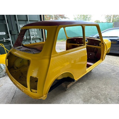 2 - 1984 Mini project
Being sold without reserve
Yellow
Restoration project disassembled
First Mini with...