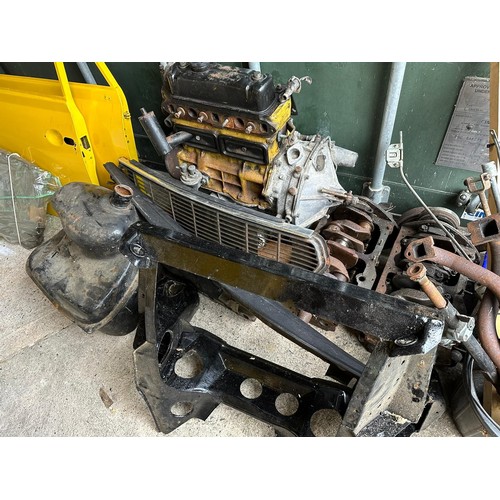 2 - 1984 Mini project
Being sold without reserve
Yellow
Restoration project disassembled
First Mini with...