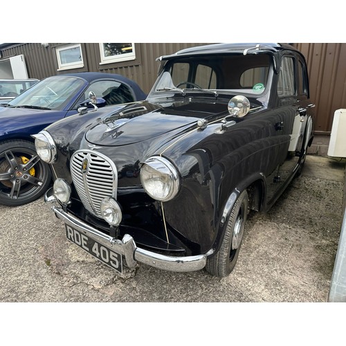 58 - 1953 Austin A30
Registration number RDE 405
Black with a tan interior
Low mileage and ownership
Fitt... 