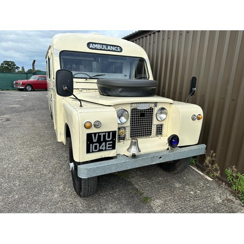 37 - 1967 Land Rover Series IIA 109 inch Ambulance
Registration number VTU 104E
Cream with an interior pa...