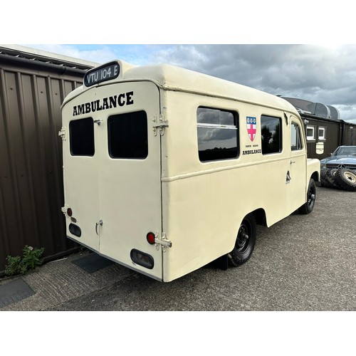 37 - 1967 Land Rover Series IIA 109 inch Ambulance
Registration number VTU 104E
Cream with an interior pa...