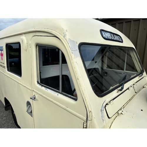 37 - 1967 Land Rover Series IIA 109 inch Ambulance
Registration number VTU 104E
Cream with an interior pa...