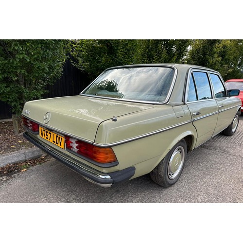 17 - 1983 Mercedes-Benz 230E
Registration number A757 LDV
Chassis number 1232232A003253
Engine number 102...