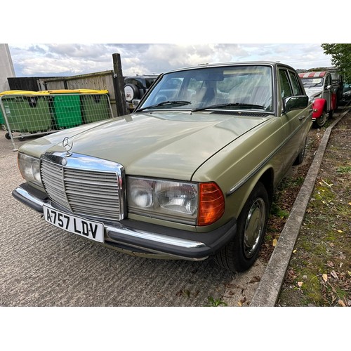 17 - 1983 Mercedes-Benz 230E
Registration number A757 LDV
Chassis number 1232232A003253
Engine number 102...