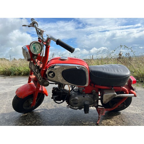 honda cz100 monkey bike