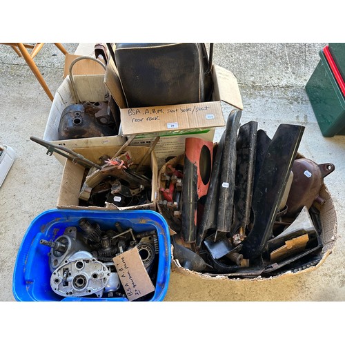 29 - Assorted BSA gearbox parts, various rear chain guards, a seat and other items (qty)...