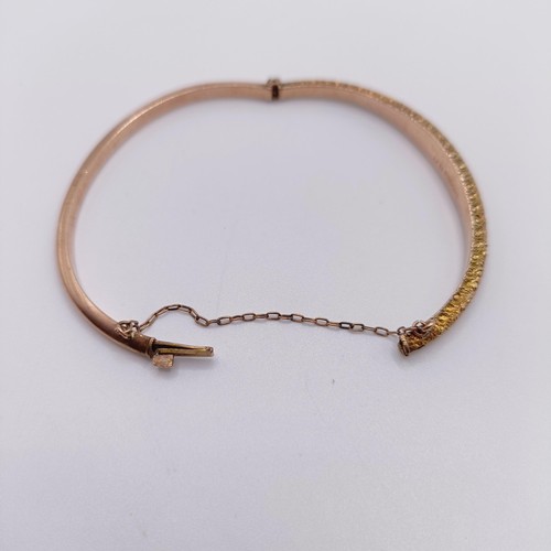 699 - A 9ct gold bangle, 4.8 g