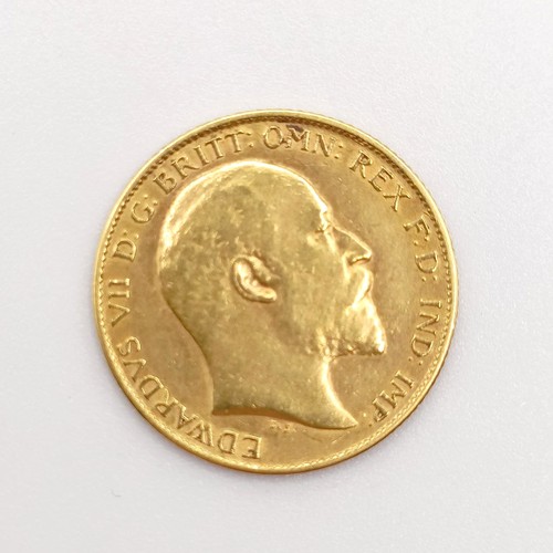 880 - An Edward VII gold half sovereign, 1904