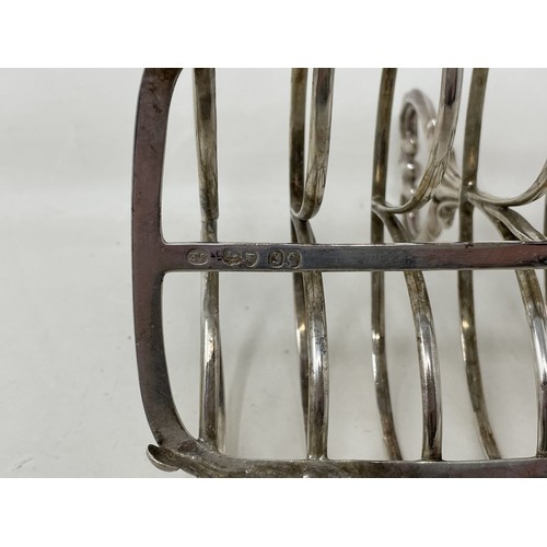 1110 - A Victorian silver toast rack, London 1844, 6.9 ozt