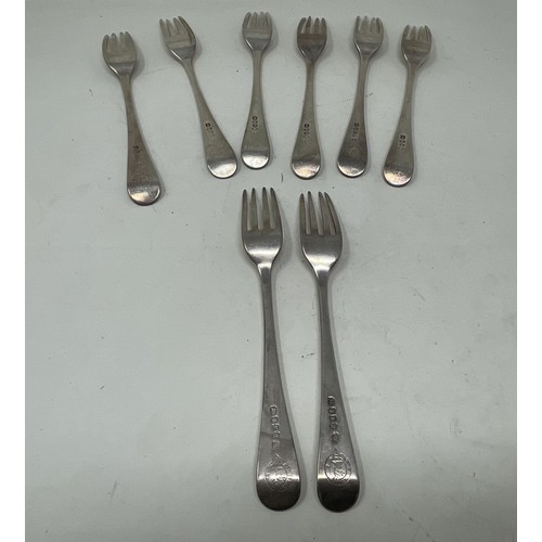 1230 - A set of eight George III silver Old English pattern forks, London 1801, 15.8 ozt