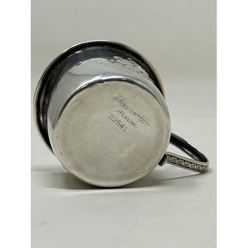 1284 - A sterling silver christening cup, 17.3 g