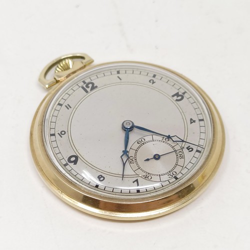 1032 - A 9ct gold open face pocket watch, with a presentation inscription dated 1938