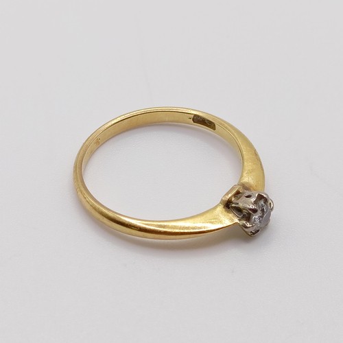 786 - An 18ct gold and diamond solitaire ring, ring size M