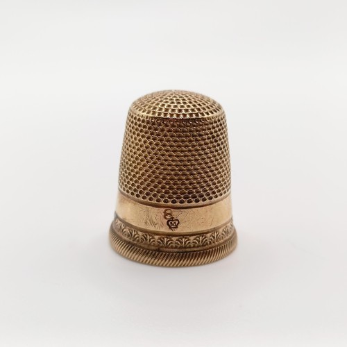 730 - A 9ct gold thimble, 3 g