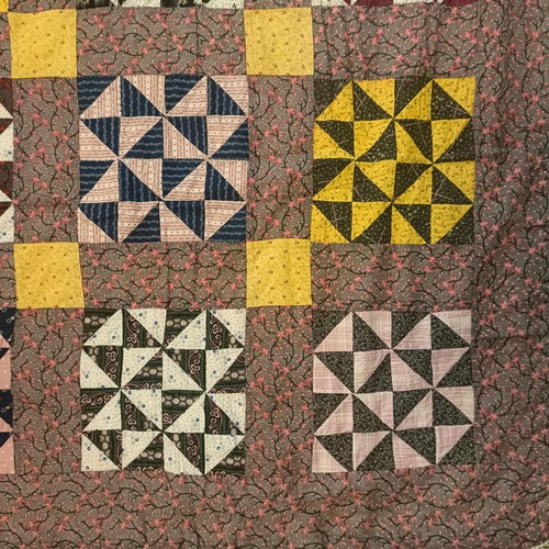 1432 - A 1920s patchwork quilt, 185 x 185 cm