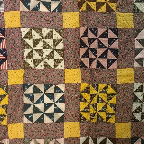 1432 - A 1920s patchwork quilt, 185 x 185 cm