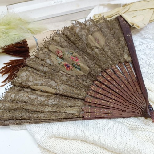 1436 - A mother of pearl and lace fan, and assorted other textiles (box)