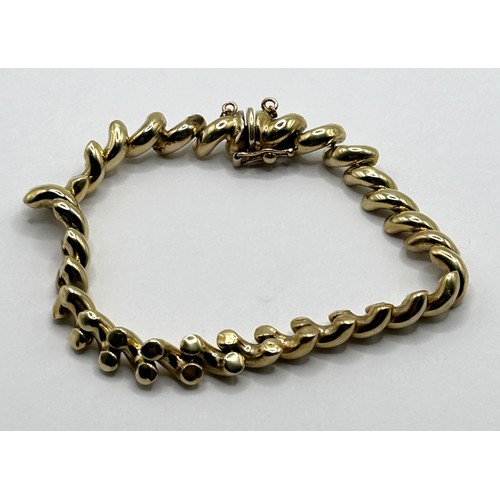 500 - An Italian 14ct gold fancy link bracelet, 16.5 g