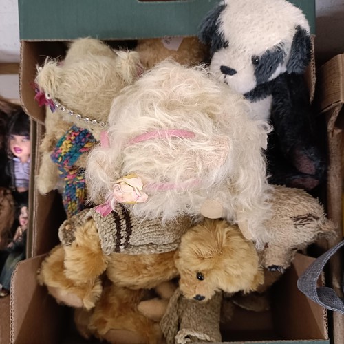 735 - A Beechfield teddy bear, and assorted other teddy bears (box)