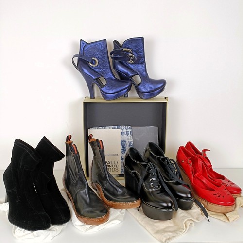 729 - A pair of Wunderkind high heeled shoes, size 41, boxed, a pair of Chloe shoes, size 41, a pair of Ch... 