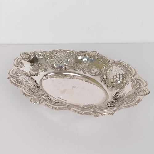 698 - A late Victorian silver pierced oval dish, Birmingham 1899, 8.5 ozt