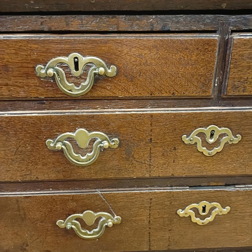 1020 - A 18th century oak bureau, with original handles, 92 cm wide