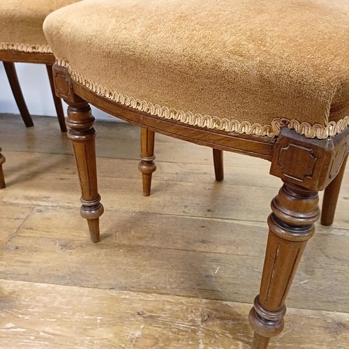 1023 - A set of four Victorian mahogany chairs (4)