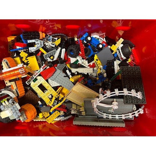 129 - Assorted Lego (box)