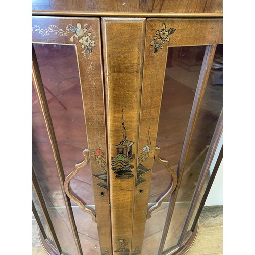 935 - A 1920's display cabinet, with Chinoiserie style laquered decoration, 90 cm wide