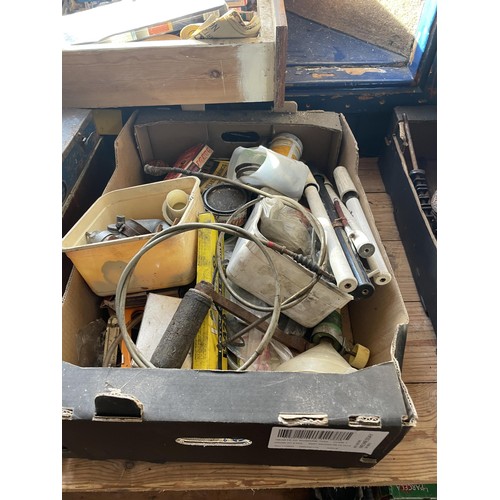 887 - A large quantity of parts and tools, including Heinkel microcar parts (qty)