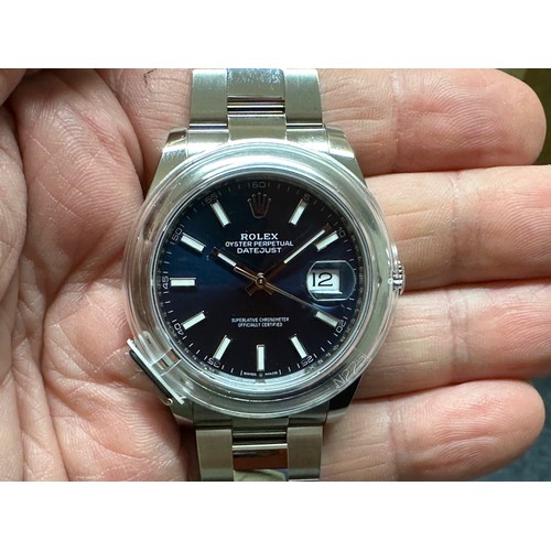 602 - A gentleman's Rolex Oyster Perpetual DateJust 41 steel blue baton dial wristwatch, with a steel poli... 