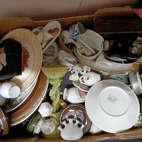 829 - Assorted ceramics (5 boxes)