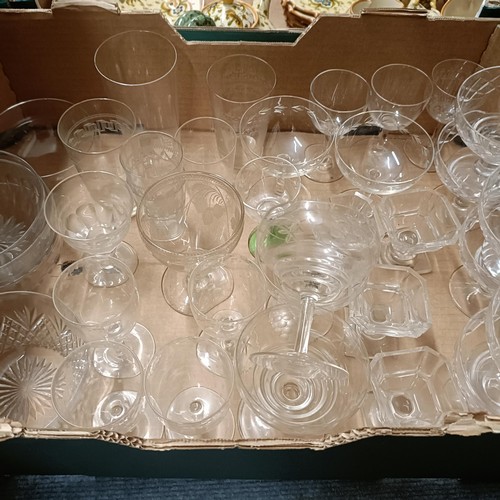 843 - Assorted ceramics and glass (2 boxes)